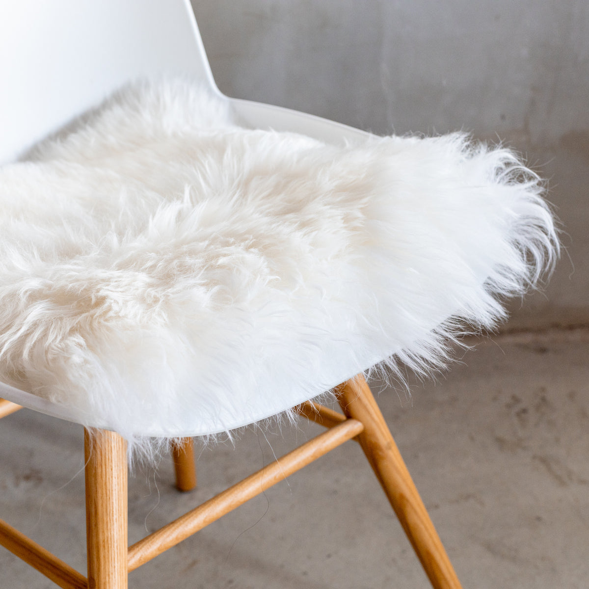 Coussin de chaise peau de mouton Texel blanc - vue 2