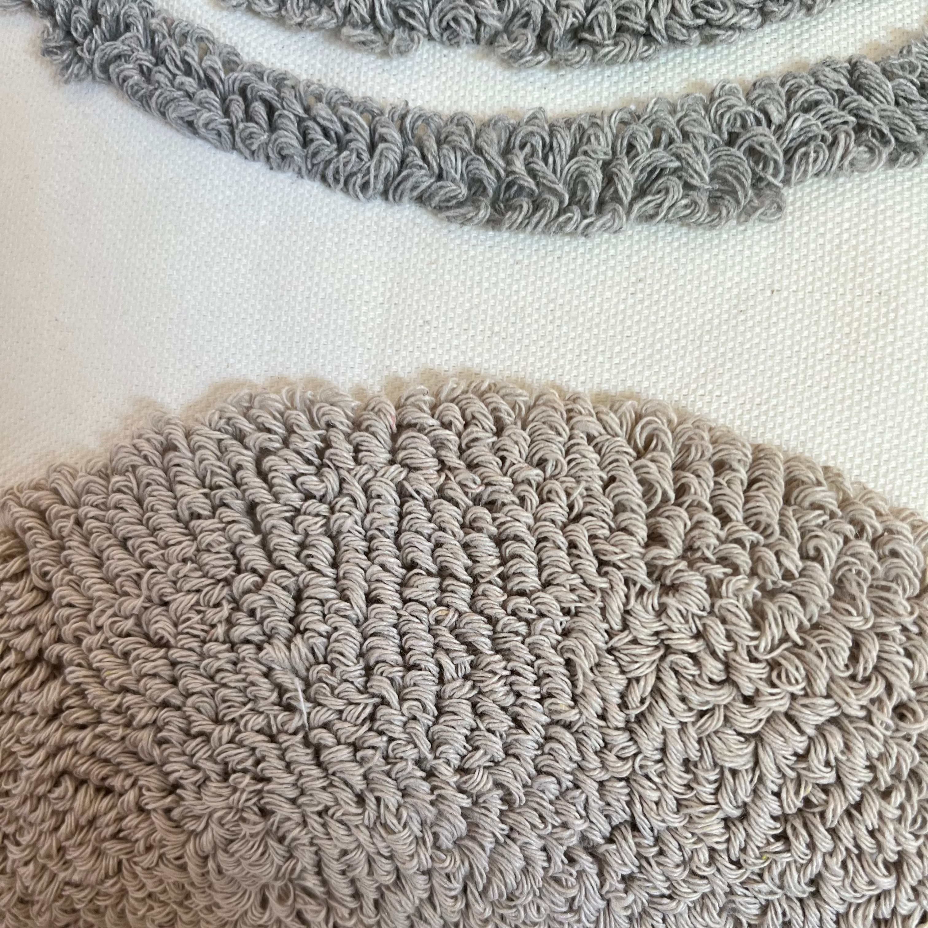 Coussin Bohème Brodé avec Pompoms ou Motifs – Déstockage
