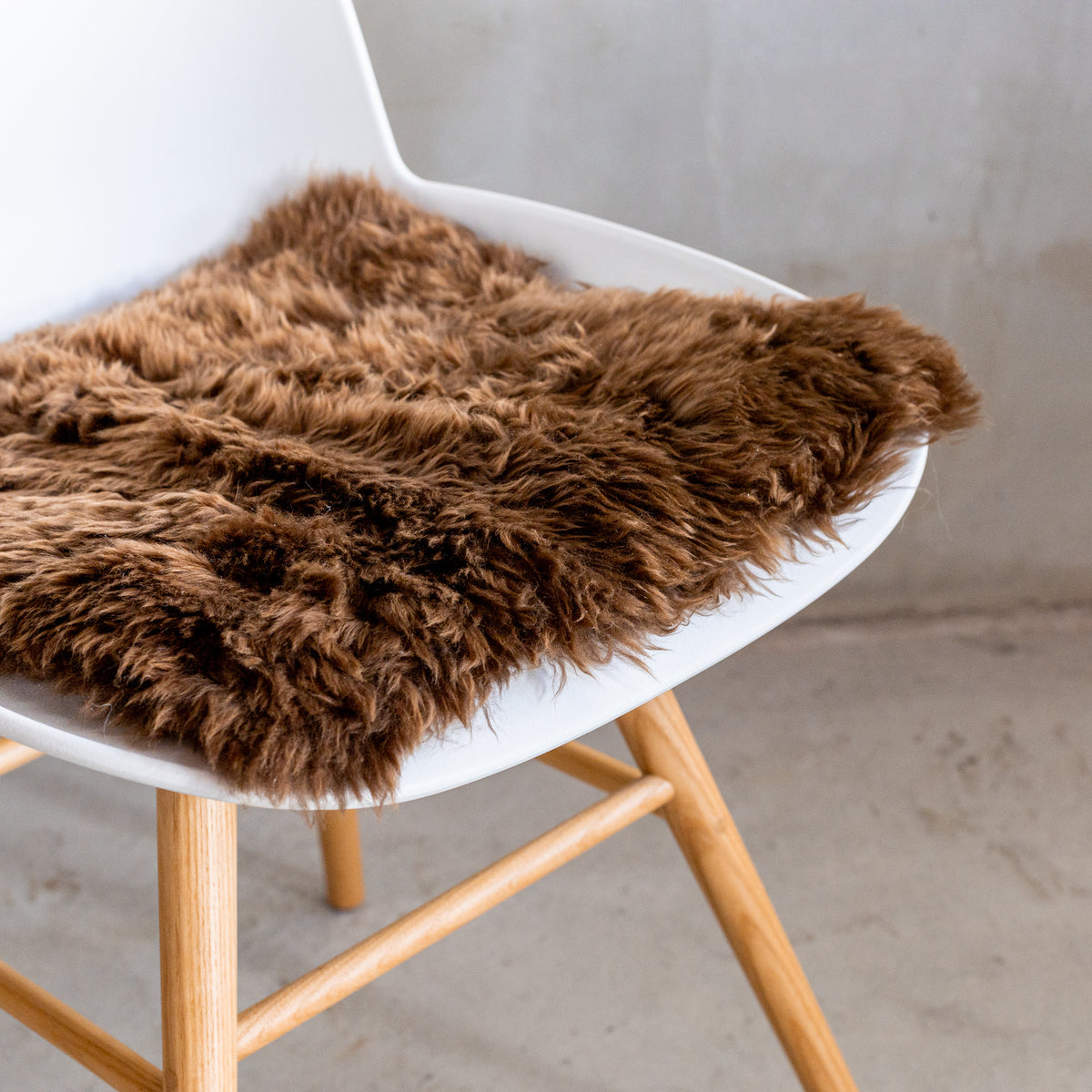 Coussin de chaise peau de mouton Texel marron - vue 2