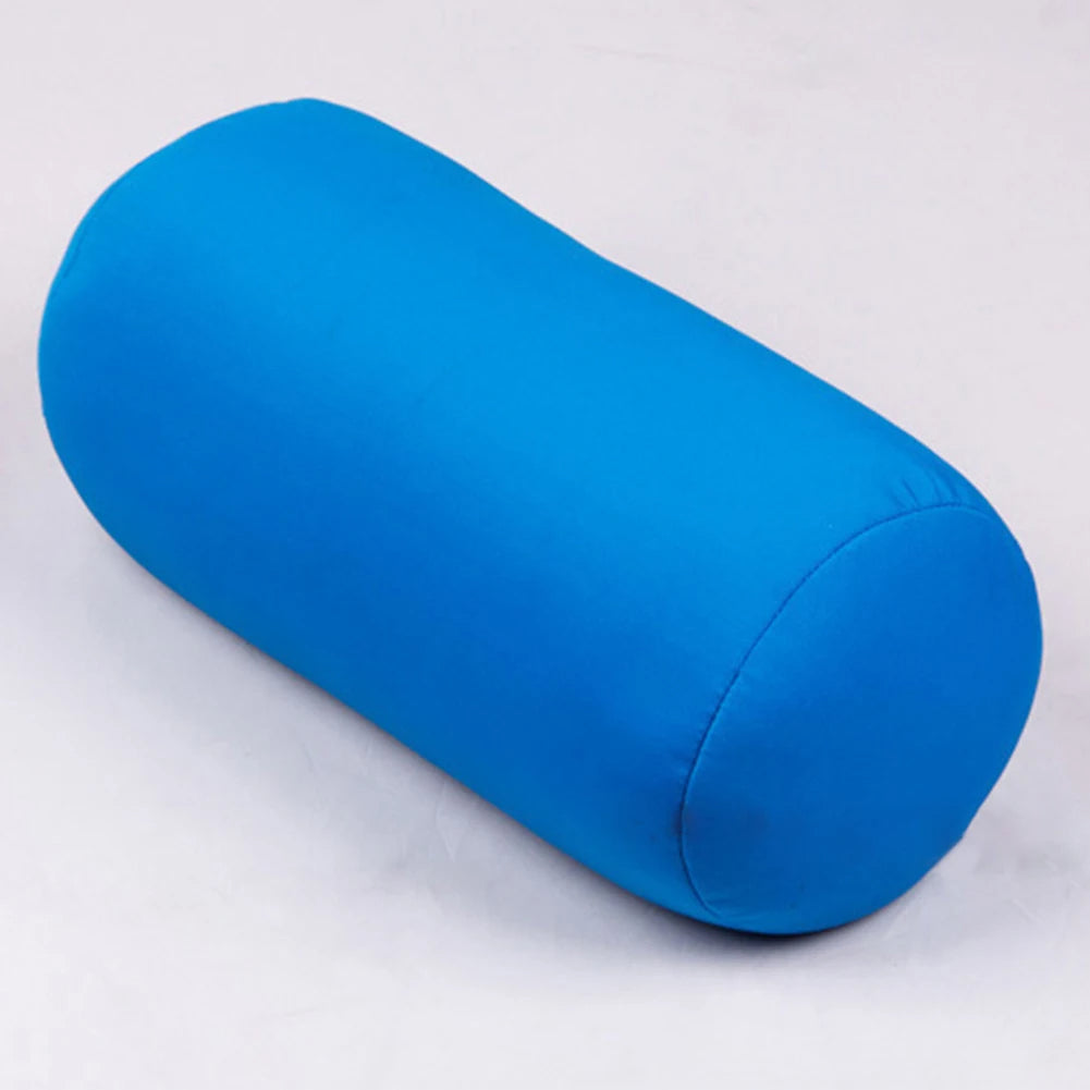 Coussin microbilles cylindrique bleu en coton