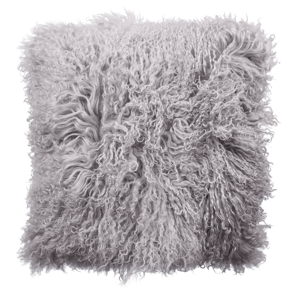 Housse de coussin en fourrure de mouton tibétain taupe, format carré 45x45 cm vu de face, aux longues mèches ondulées taupe argenté